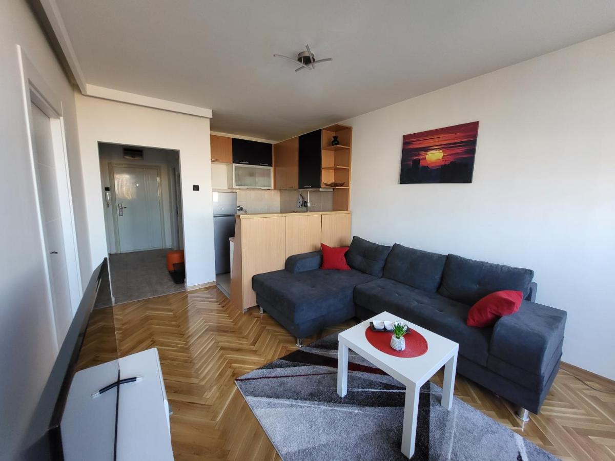 Grey Apartment Belgrade Exterior photo